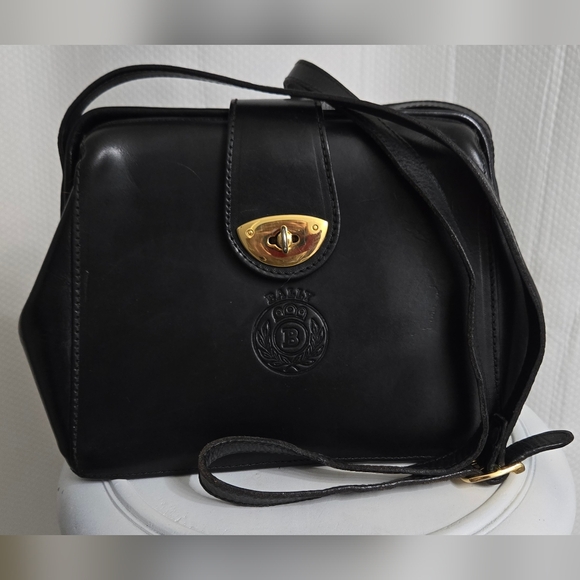 Bally Handbags - EUC Rare Vintage Bally Doctor-Type Leather Purse